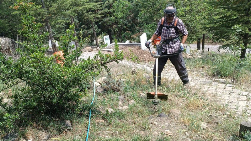 Çiftehan'da Bayram Öncesi Çevre Düzenlemesi
